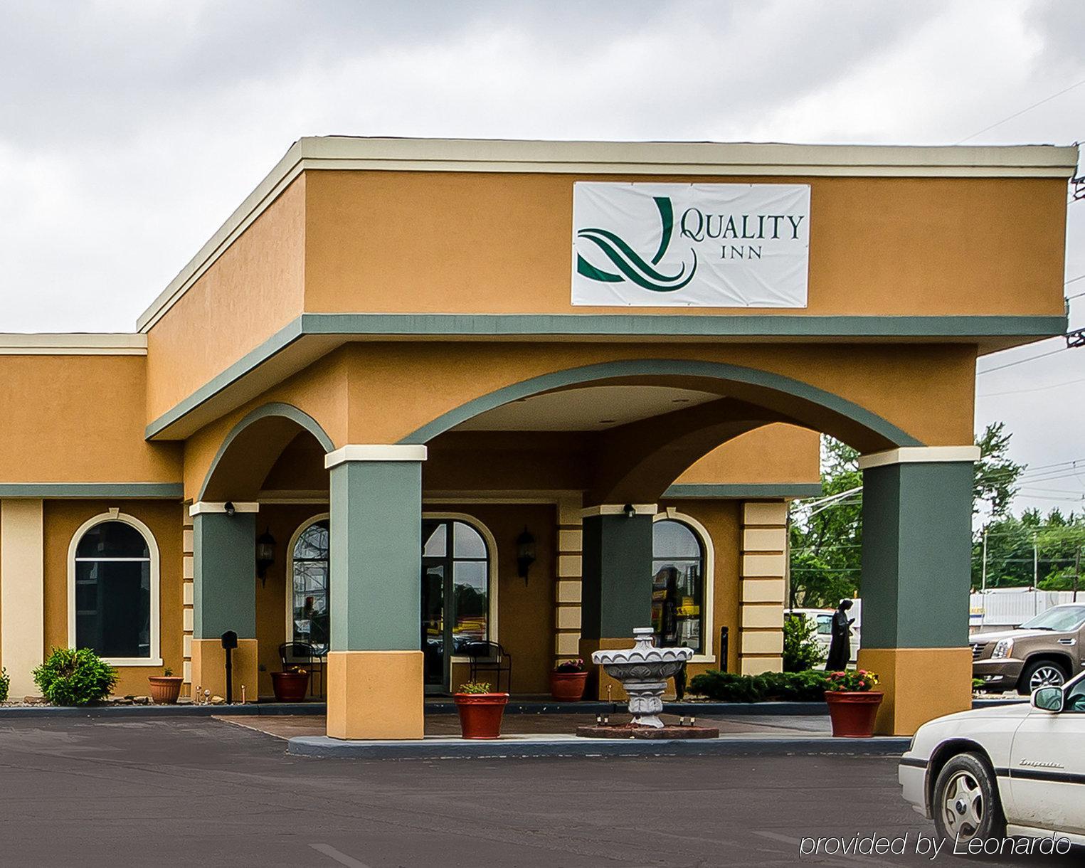 Quality Inn Vincennes Buitenkant foto