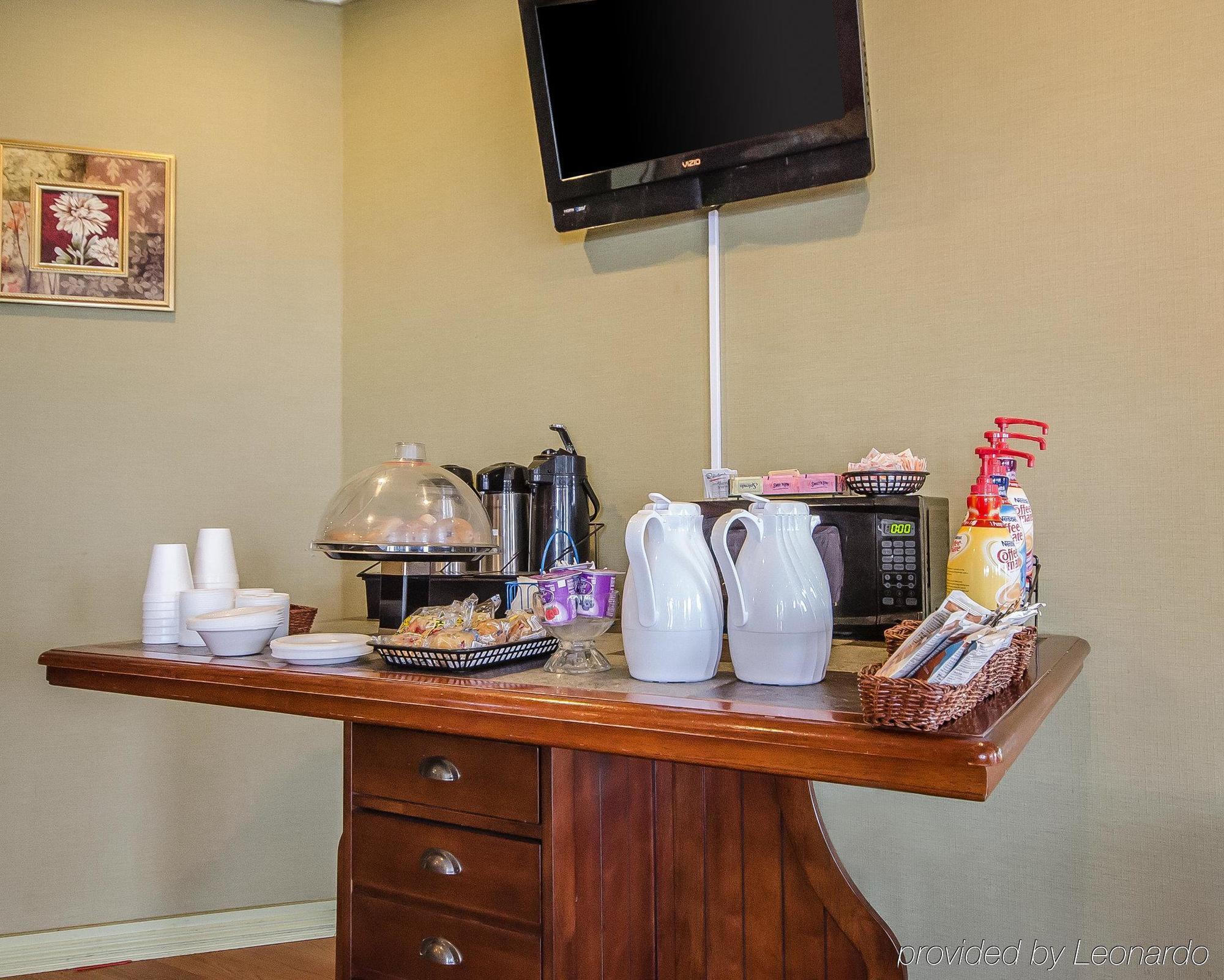 Quality Inn Vincennes Buitenkant foto
