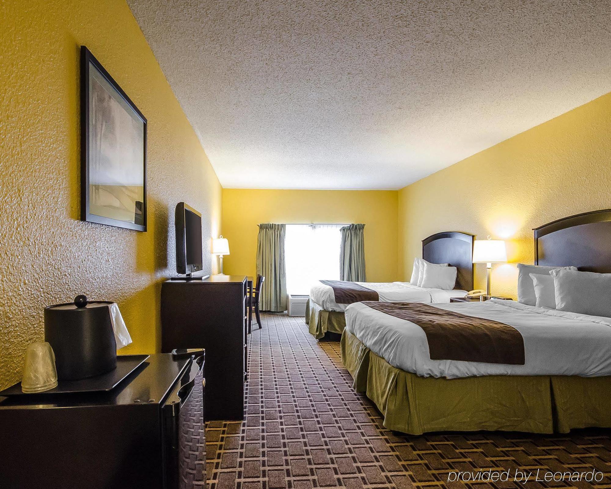 Quality Inn Vincennes Buitenkant foto