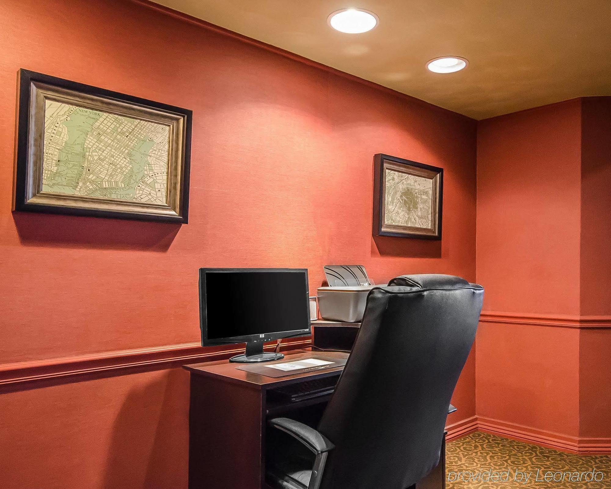 Quality Inn Vincennes Buitenkant foto