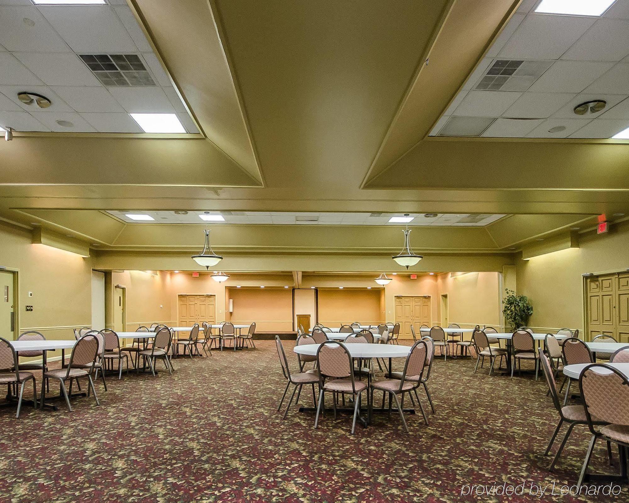 Quality Inn Vincennes Buitenkant foto