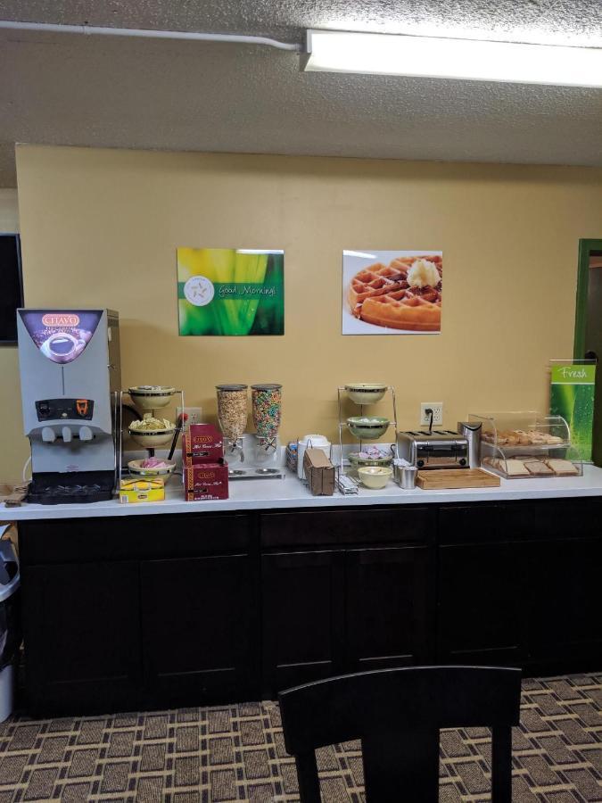 Quality Inn Vincennes Buitenkant foto