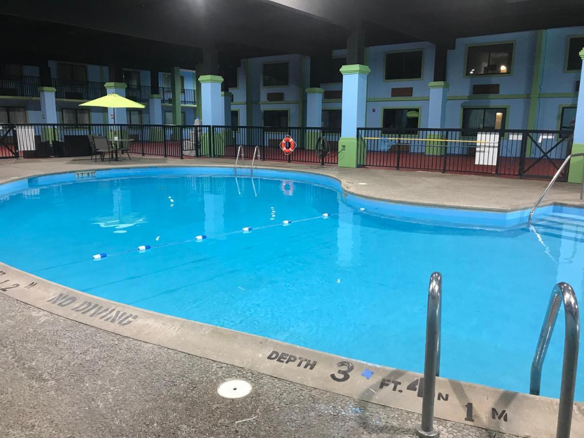 Quality Inn Vincennes Buitenkant foto